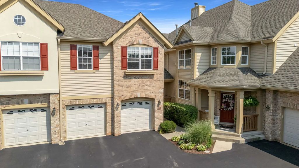 1504 Spyglass Circle, Palos Heights