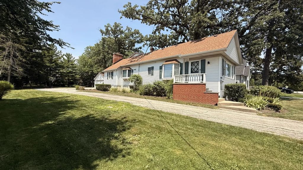 1804 Chapel Court, Northbrook, 60062