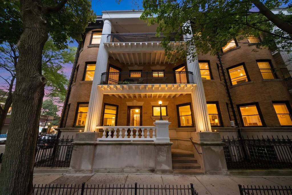 5703 S Blackstone Avenue 1, Chicago, 60637