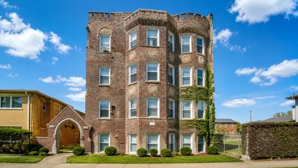 7914 S Dobson Avenue, Chicago, 60619