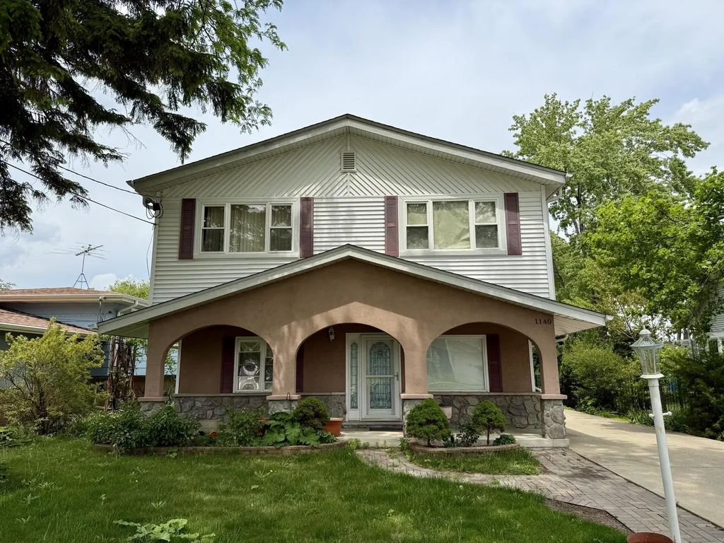 1140 S Van Buren Avenue, Des Plaines