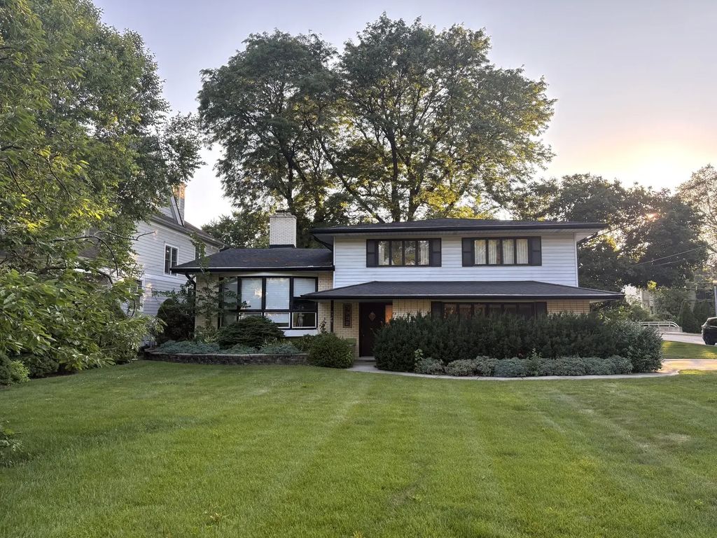 5300 Fair Elms Avenue, Western Springs