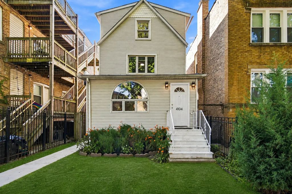 4104 N Richmond Street, Chicago, 60618