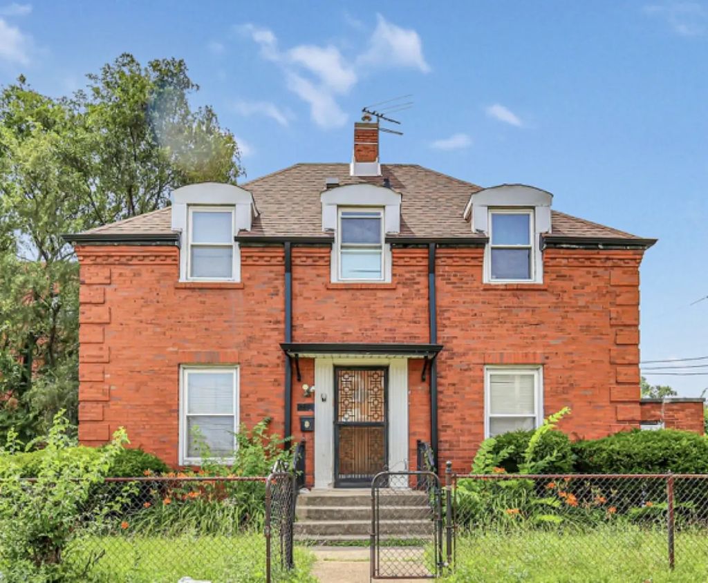 7450 S Euclid Parkway, Chicago
