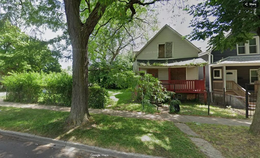 5803 S Carpenter Street, Chicago