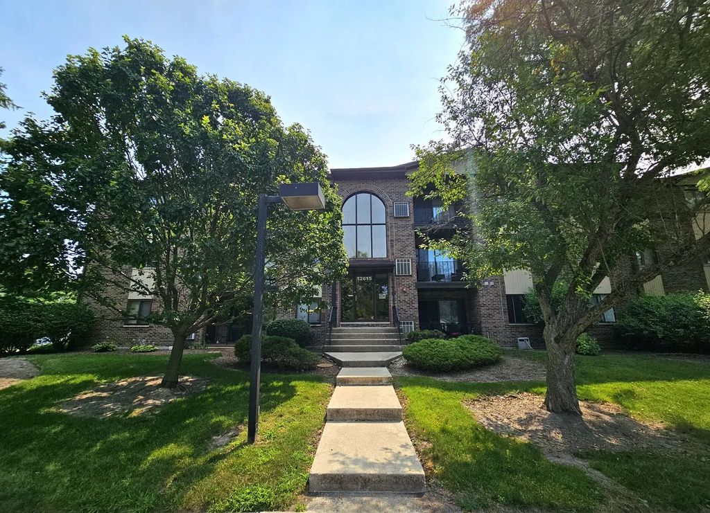 12615 S Central Avenue 308, Alsip