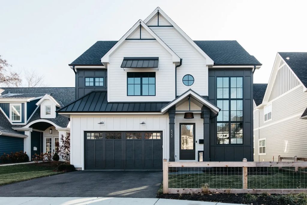 905 N Webster Street, Naperville