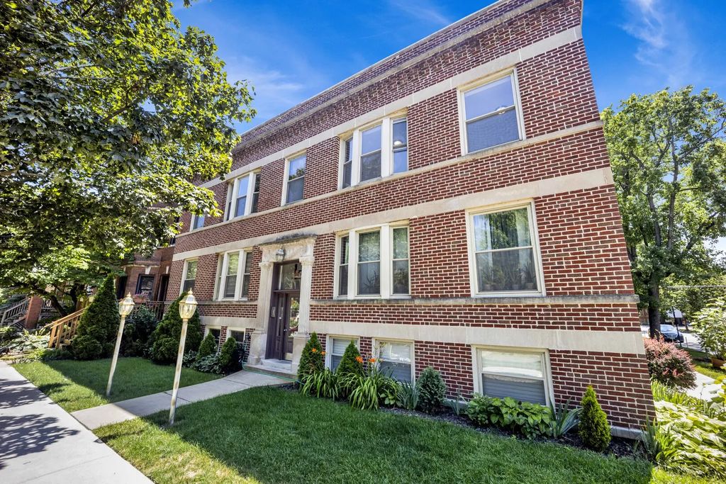 1457 W Thome Avenue 2, Chicago, 60660