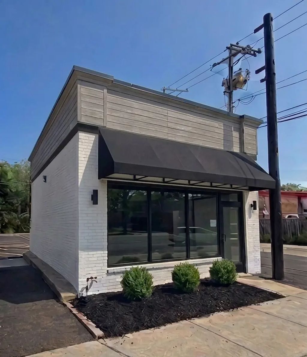 1620 W Lawrence Avenue, Chicago