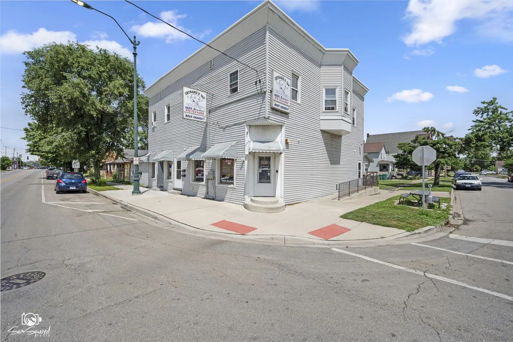 435 E Jackson Street, Joliet