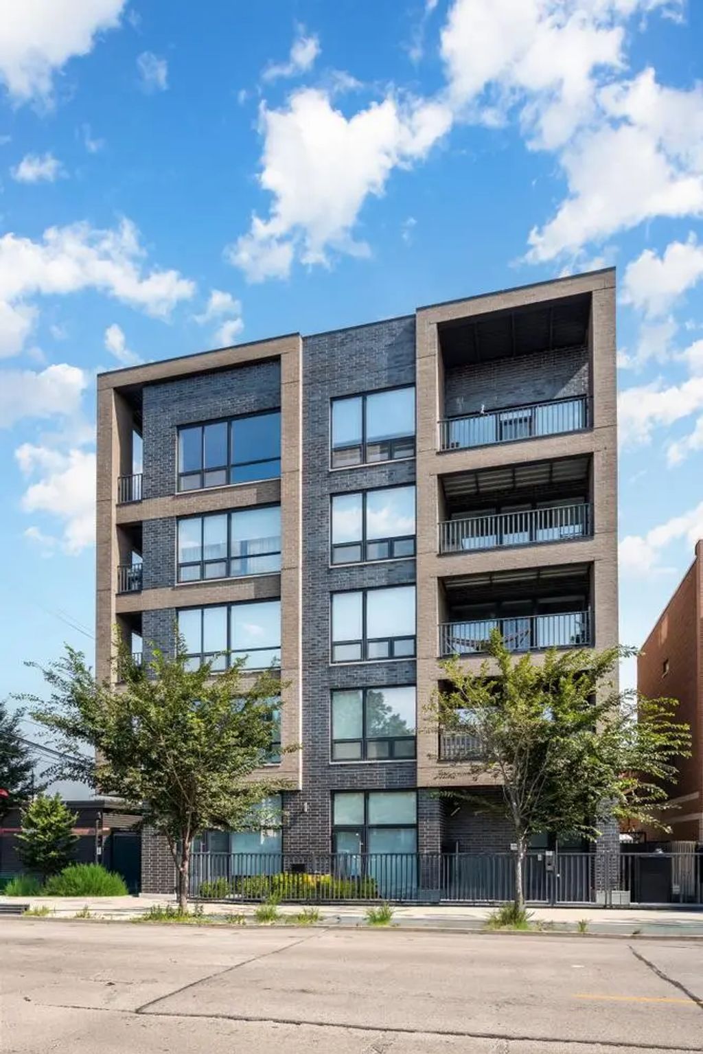 2342 W Adams Street 401, Chicago, 60612
