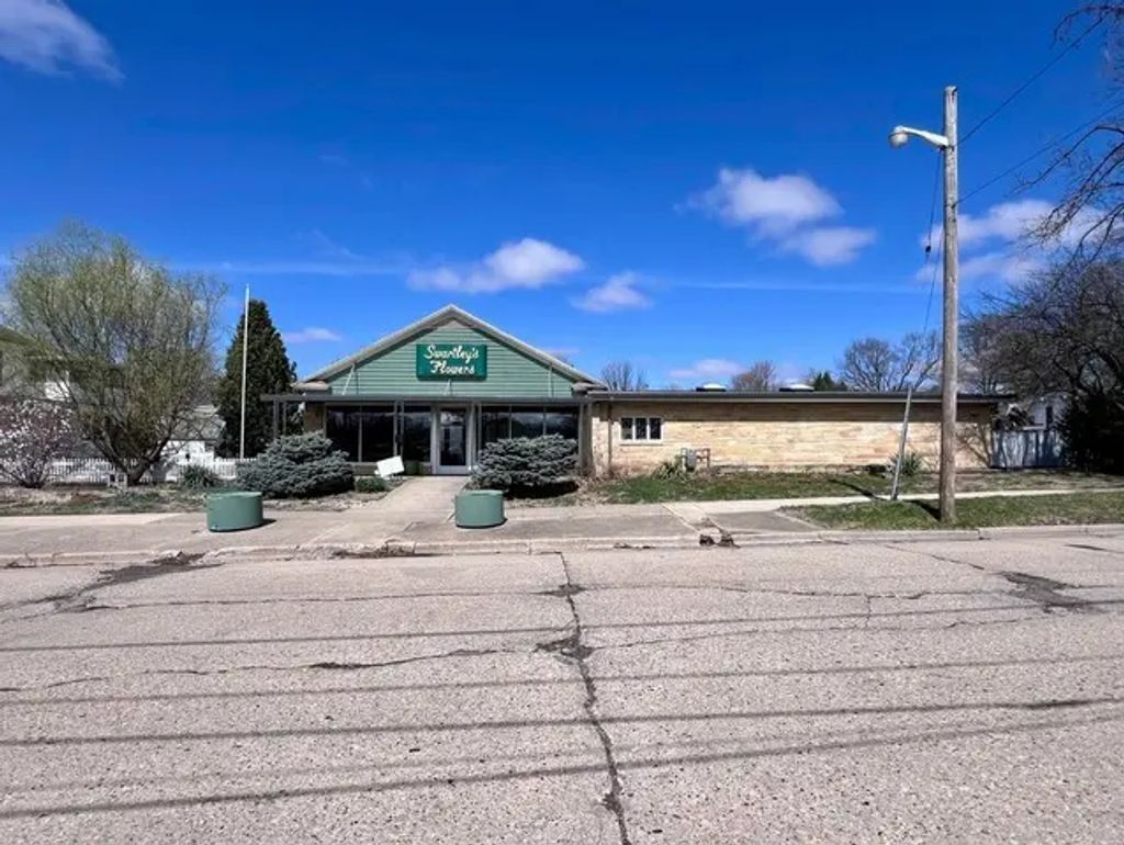 1706 E 5th Street, Sterling