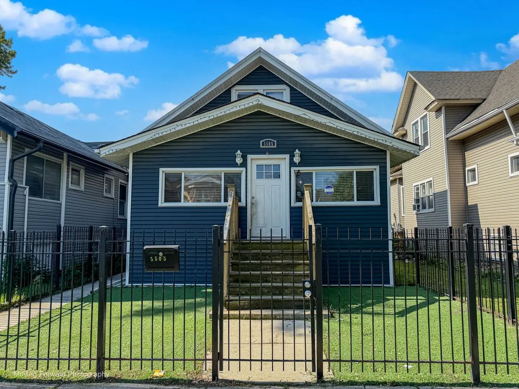 5505 W Thomas Street, Chicago