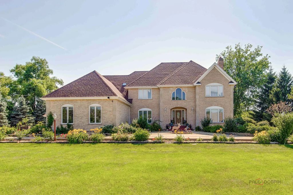 14 Pentwater Drive, South Barrington