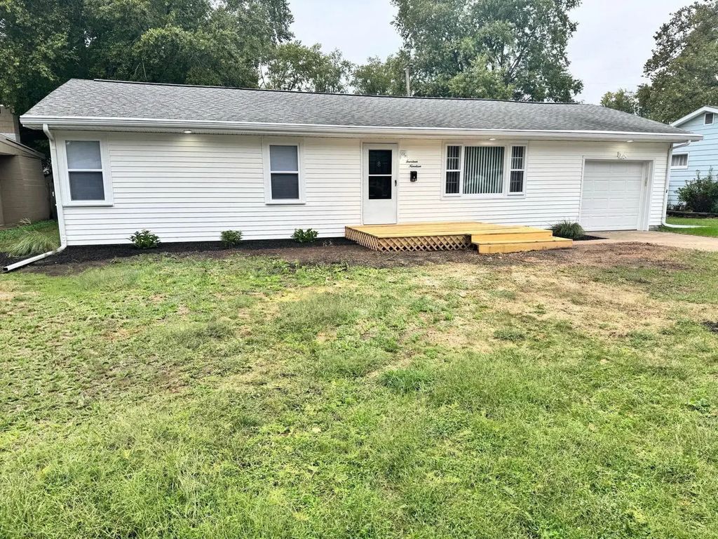 1419 Cambridge Drive, Champaign