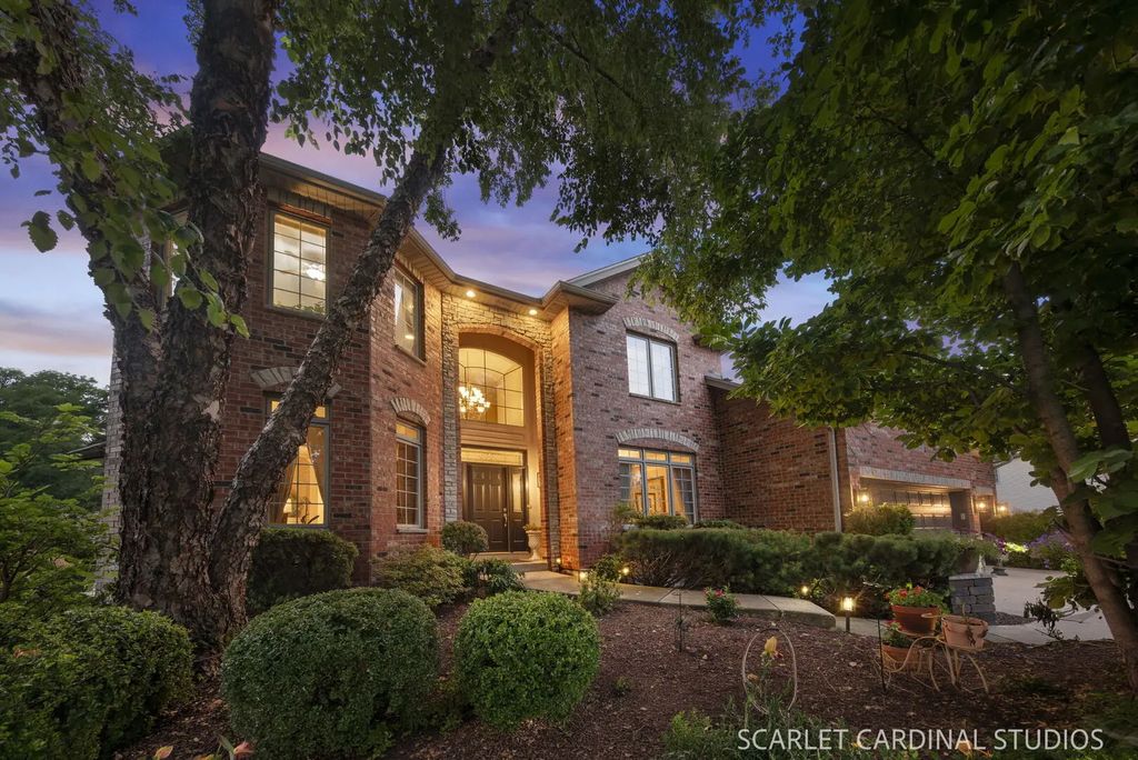 5640 Bergamot Court, Naperville