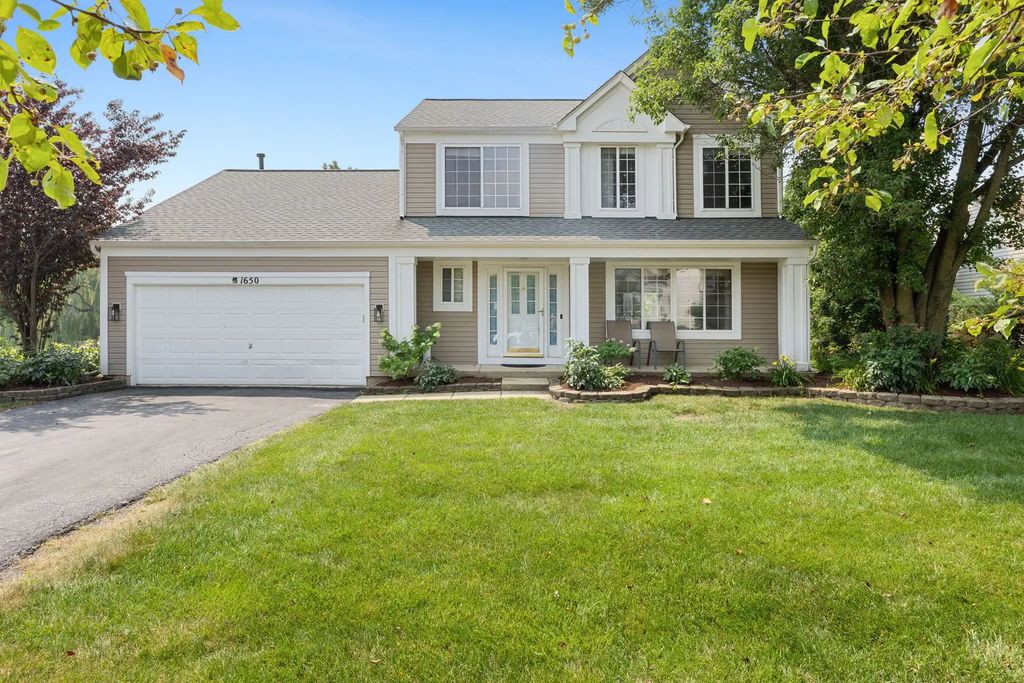 1650 Charlotte Circle, Naperville