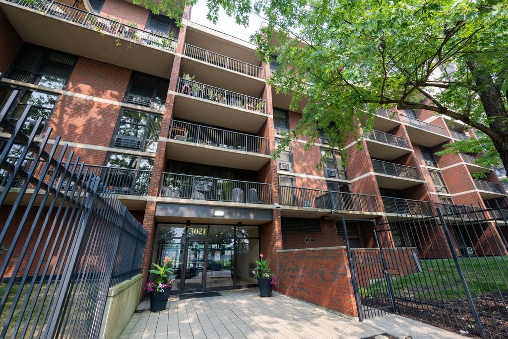 3021 S Michigan Avenue 305, Chicago, 60616