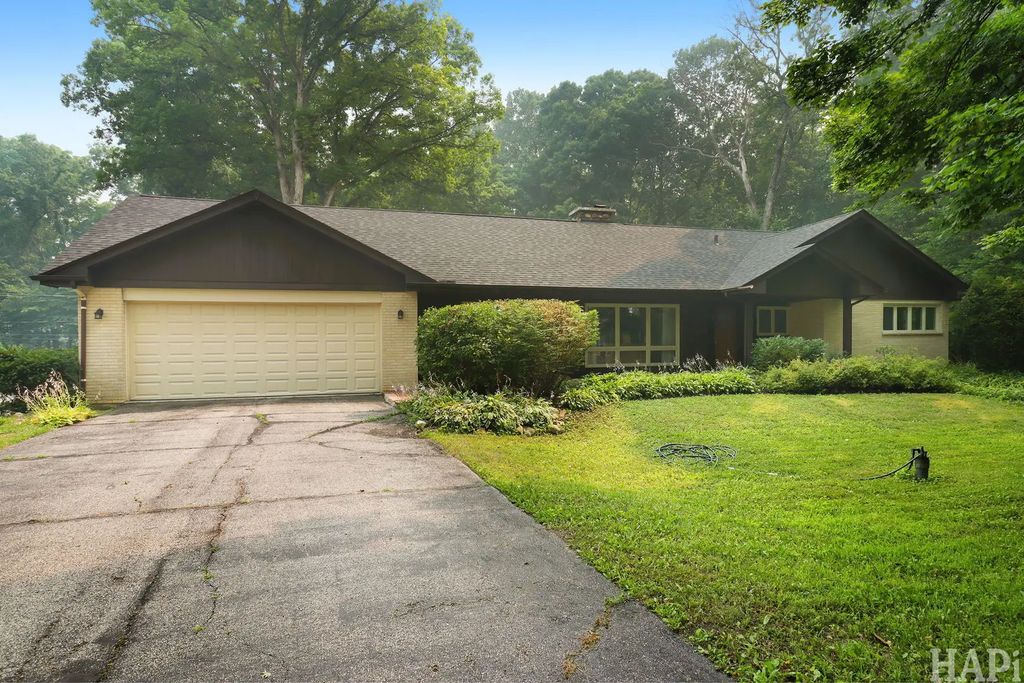 14673 W River Oaks Drive, Lincolnshire