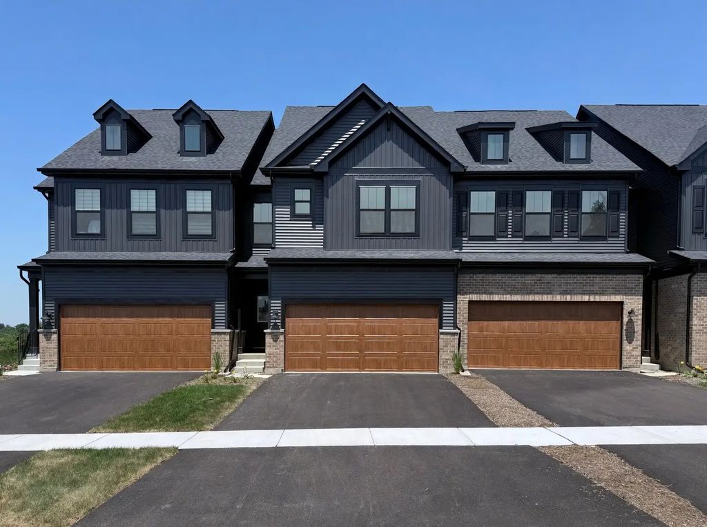 2744 Preserve Circle 13004, Aurora