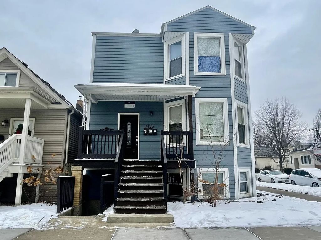 4155 W Roscoe Street, Chicago, 60641