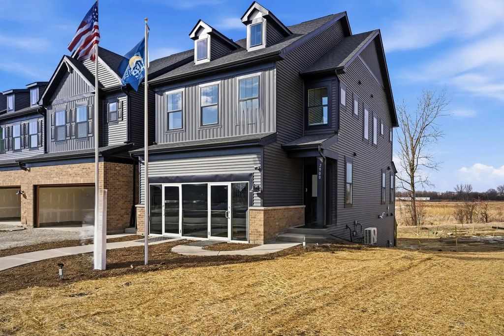 2816 Preserve Circle 09003, Aurora