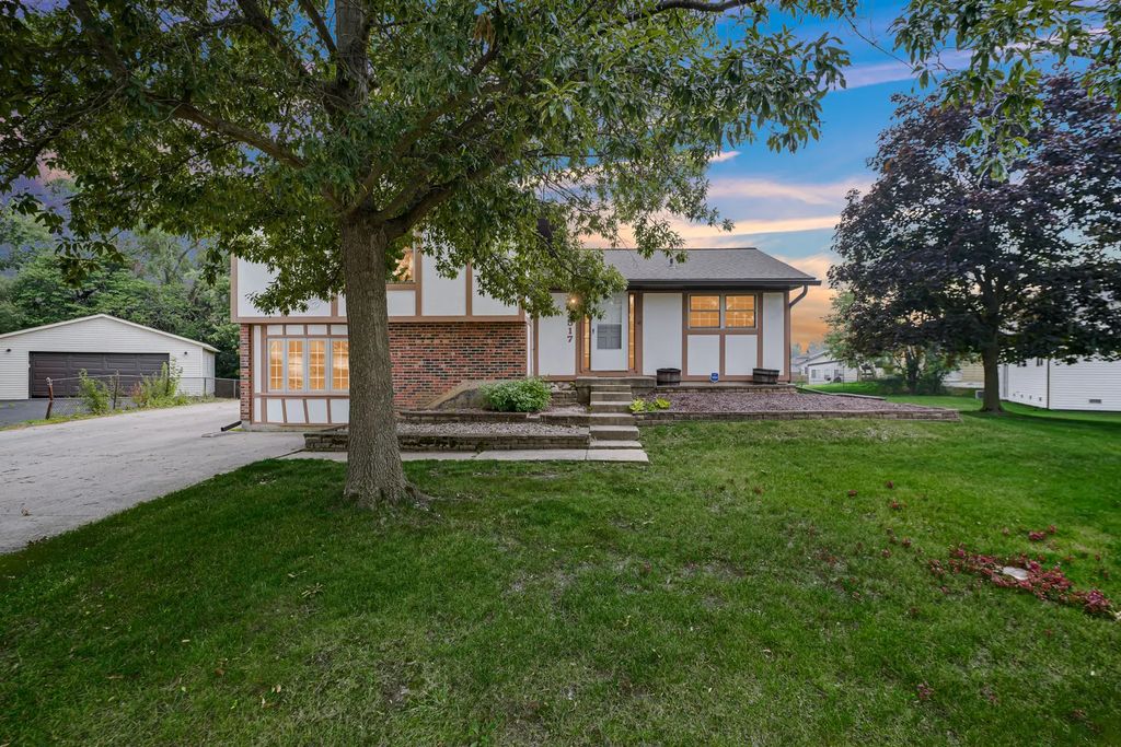 3517 Bordeaux Court, Hazel Crest