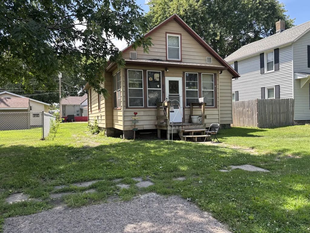 747 20th Street, East Moline