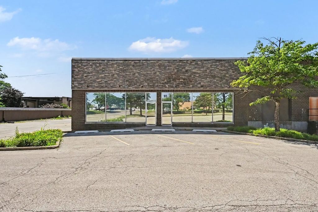 93 Caterpillar Drive, Joliet