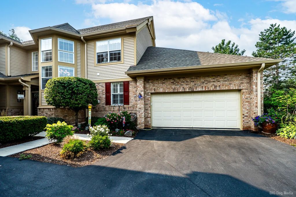 1705 Spyglass Circle, Palos Heights