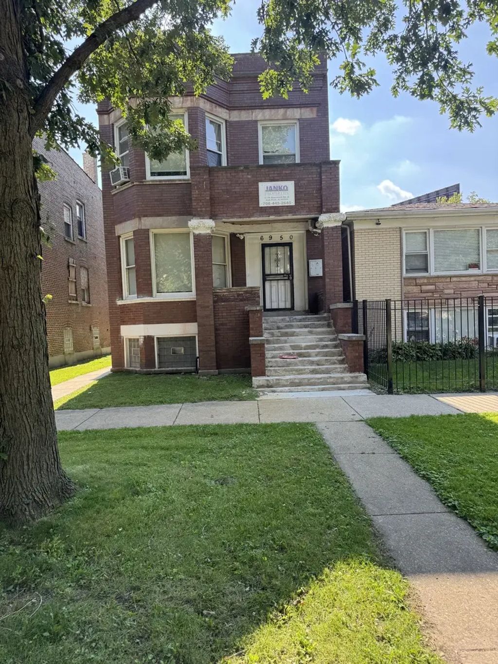 6950 S Wabash Avenue, Chicago