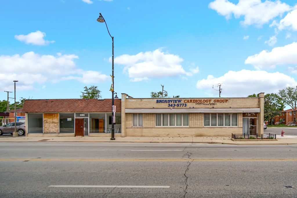 2201 W Roosevelt Road, Broadview