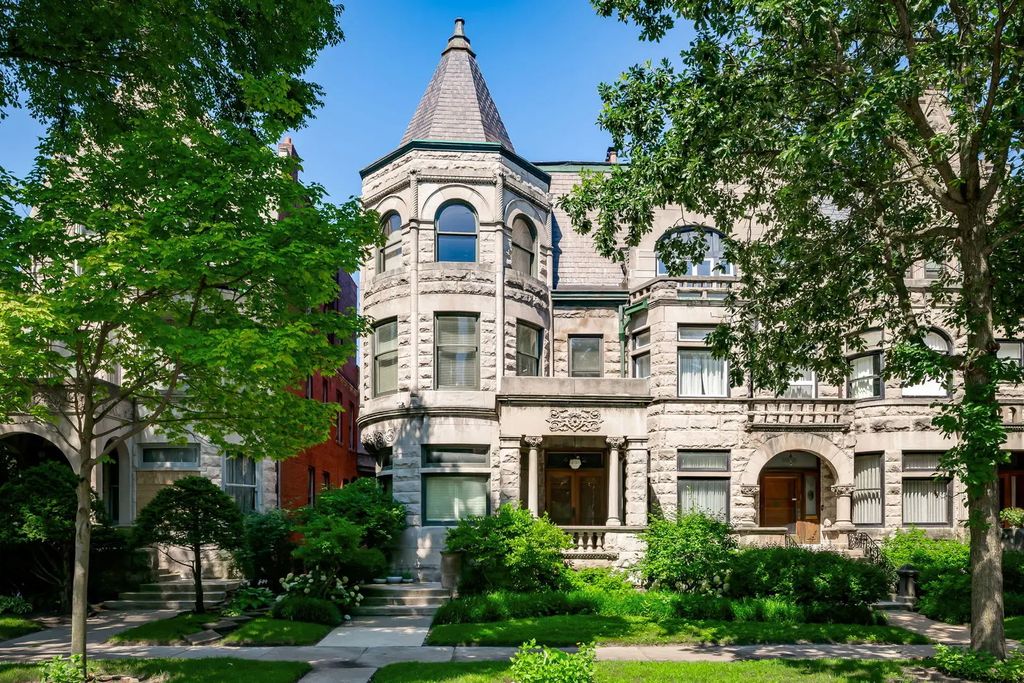 4942 S Ellis Avenue, Chicago, 60615