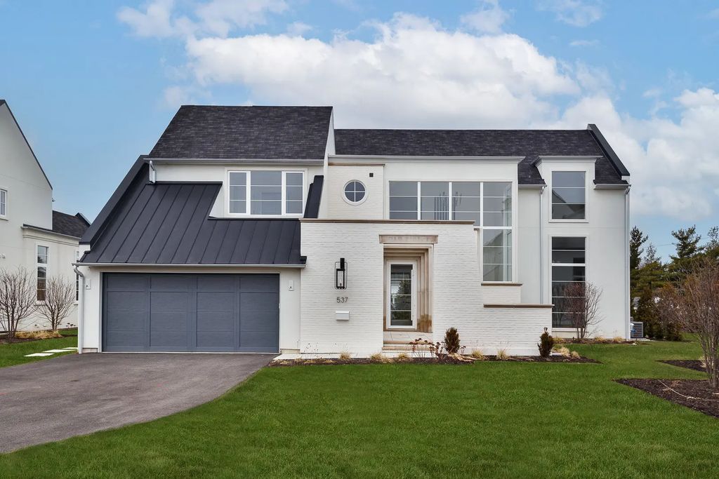 537 Kensington Court, Hinsdale
