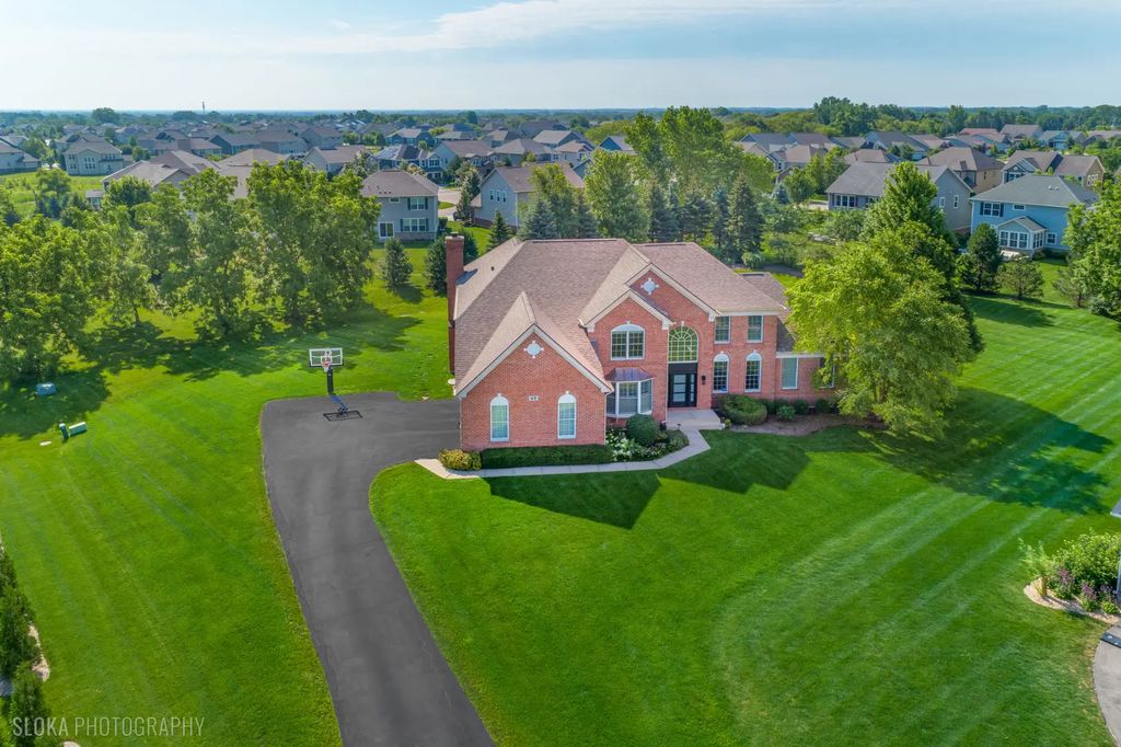 23 Crystal Downs Drive, Hawthorn Woods