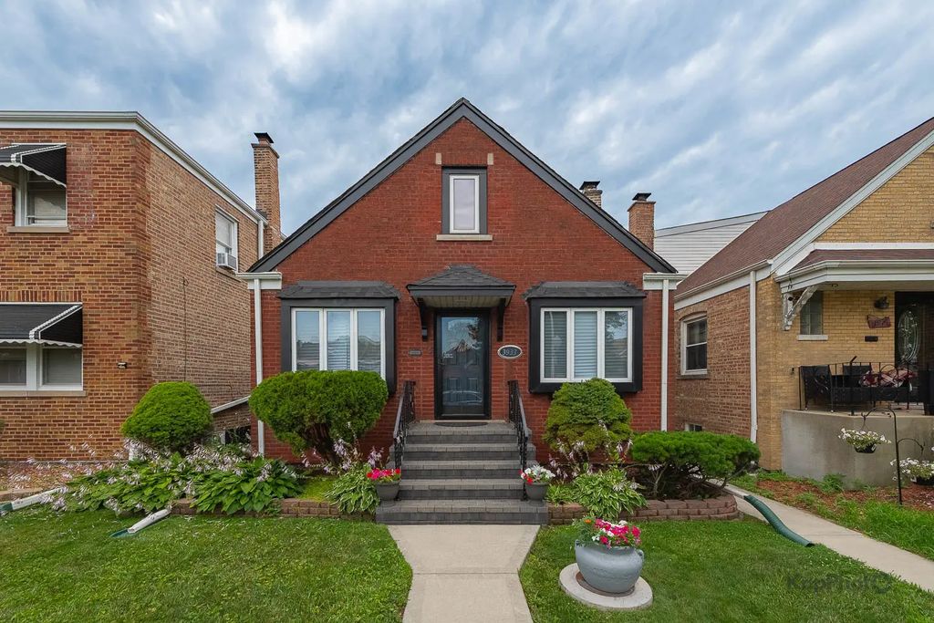 3933 W 69th Place, Chicago, 60629