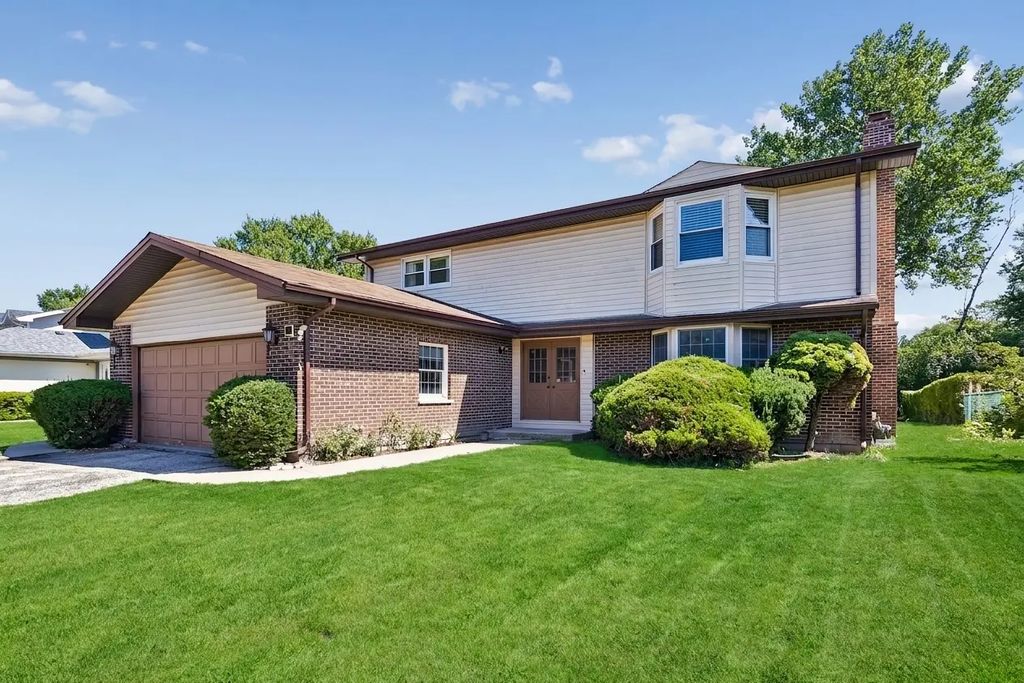 3701 Keenan Lane, Glenview