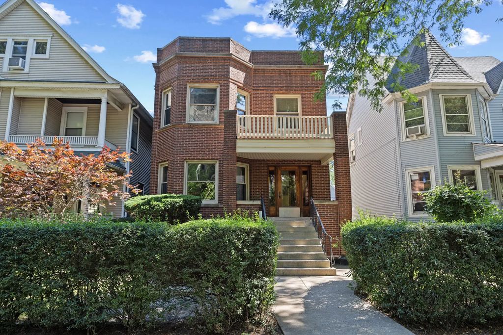 1515 W Granville Avenue, Chicago
