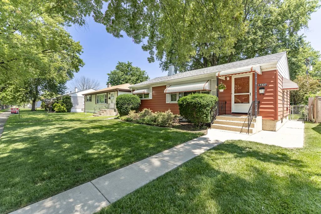 17337 Roy Street, Lansing
