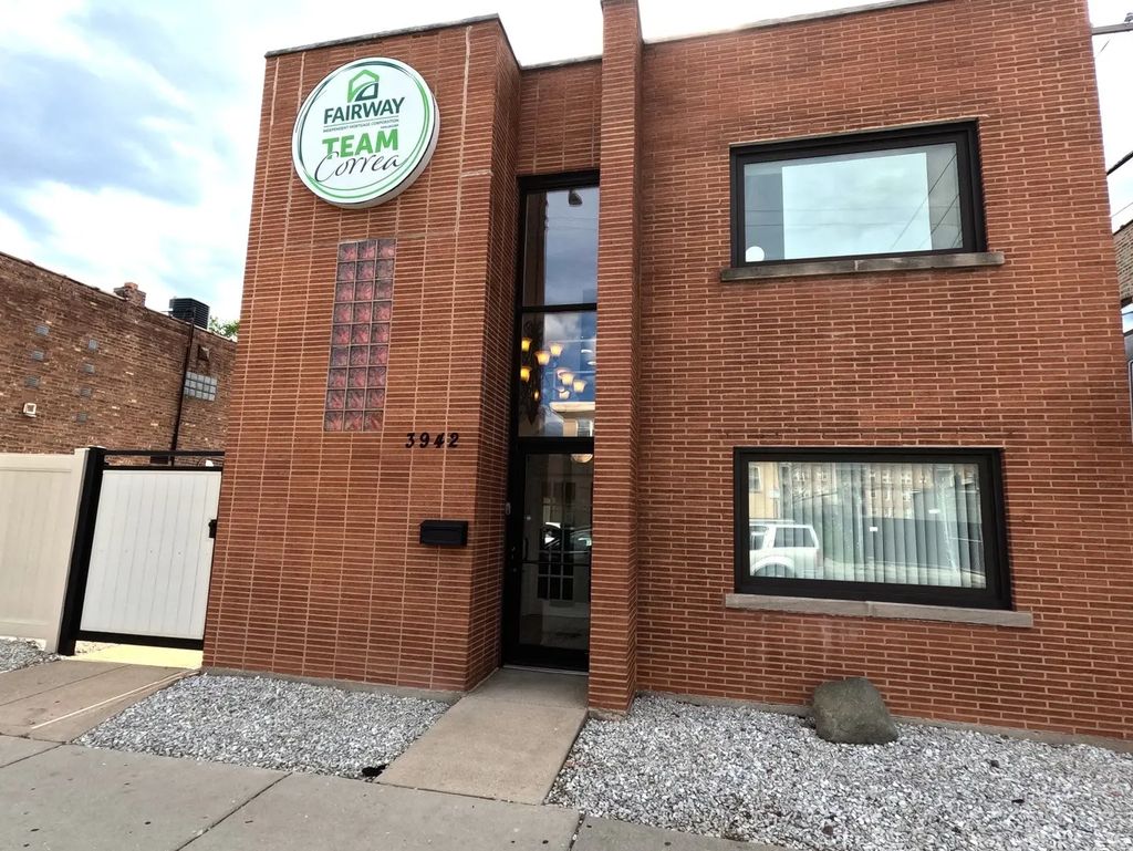 3942 N Central Avenue, Chicago, 60634