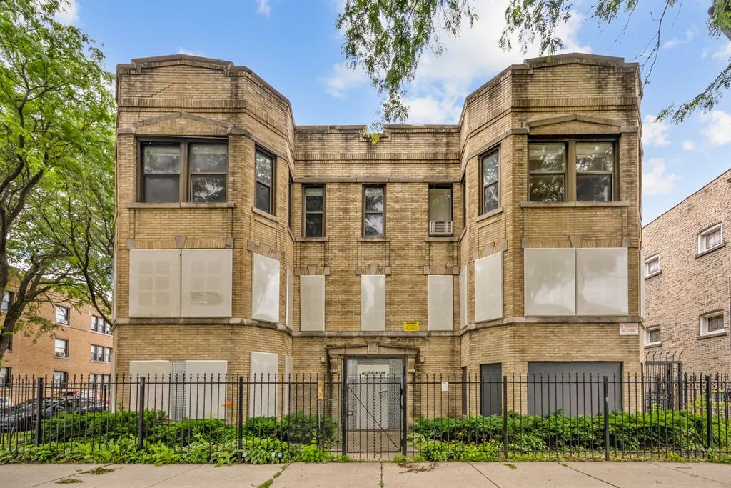 5501 W Quincy Street, Chicago