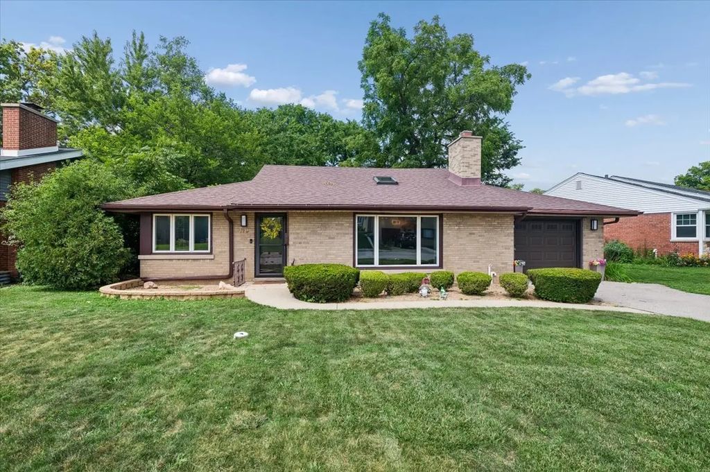 110 Green Valley Drive, Lombard