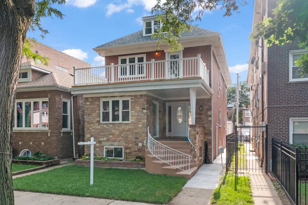 7234 N Hamilton Avenue, Chicago, 60645