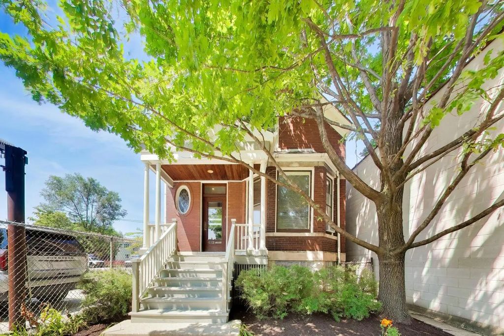 412 Madison Street, Oak Park