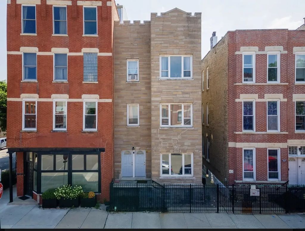1303 W Ohio Street 2r, Chicago, 60642