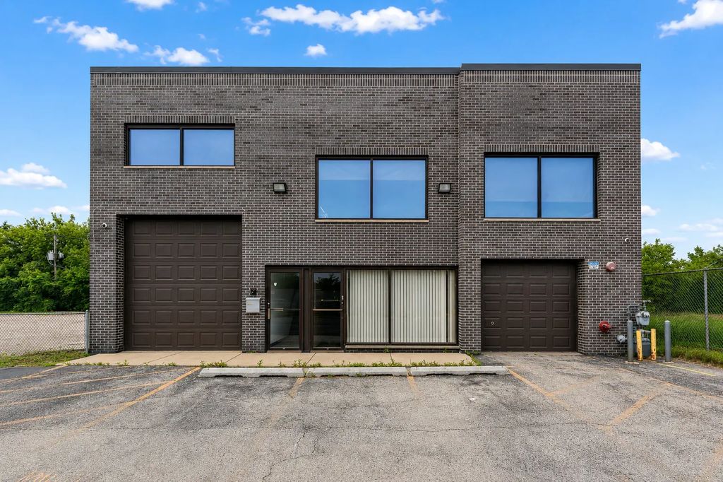 1765 Busse Highway, Des Plaines