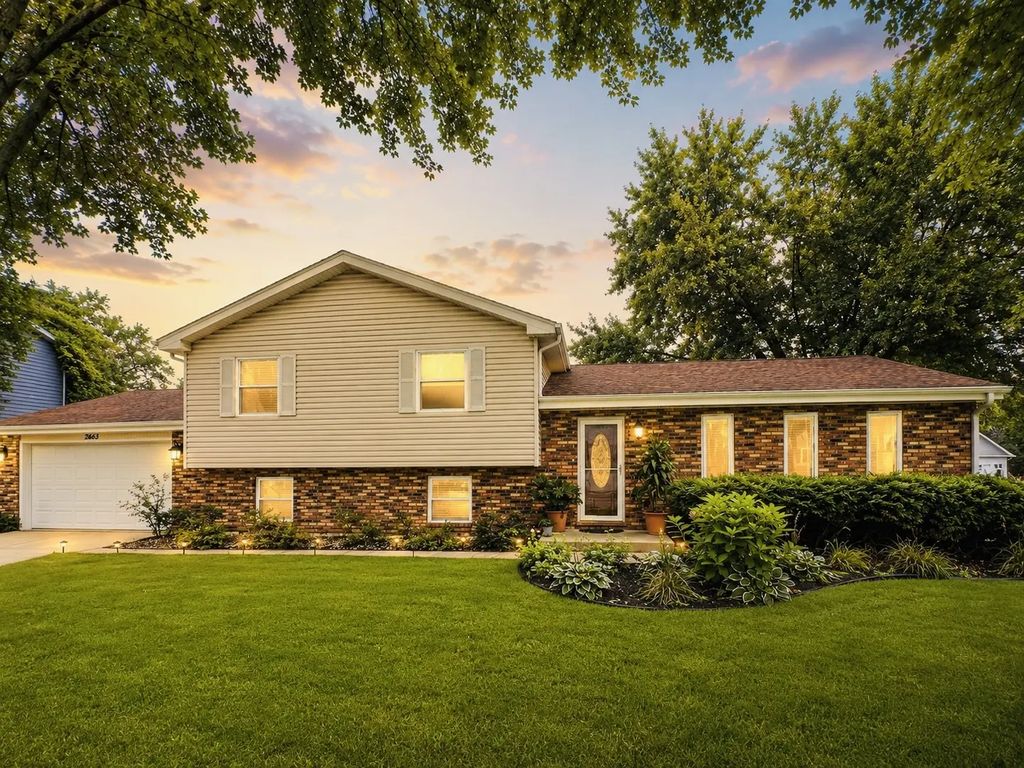 2613 Midland Drive, Naperville