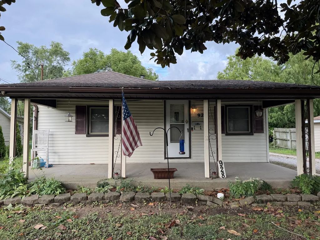 928 N 7th Street, Murphysboro