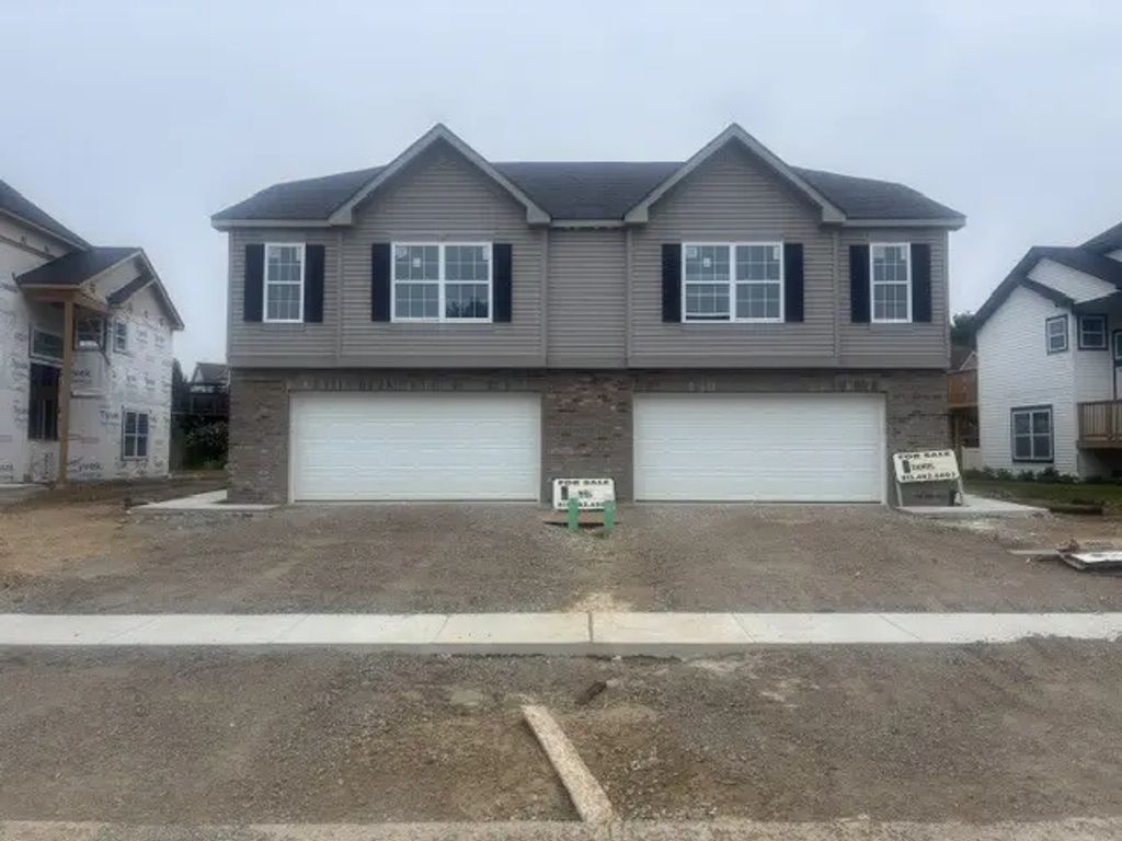 927 Saddle Ridge Drive, Joliet