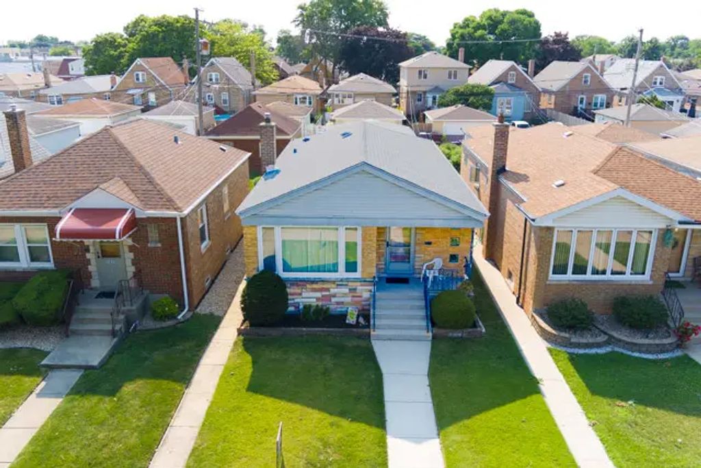 5428 S Newcastle Avenue, Chicago